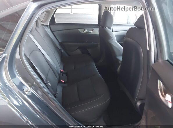 3KPF24AD4KE008240 2019 KIA FORTE Gray Widok naklejki z numerem VIN