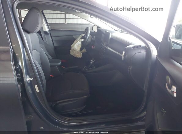 3KPF24AD4KE008240 2019 KIA FORTE Gray Widok wnętrza z przodu