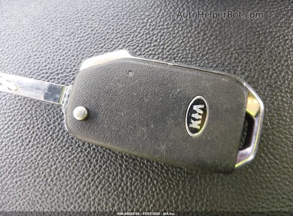 3KPF24AD4KE137210 2019 KIA FORTE Silver Vista del salpicadero