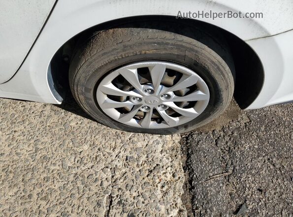 3KPF24AD4LE181659 2020 KIA FORTE White Вид наклейки з VIN-кодом