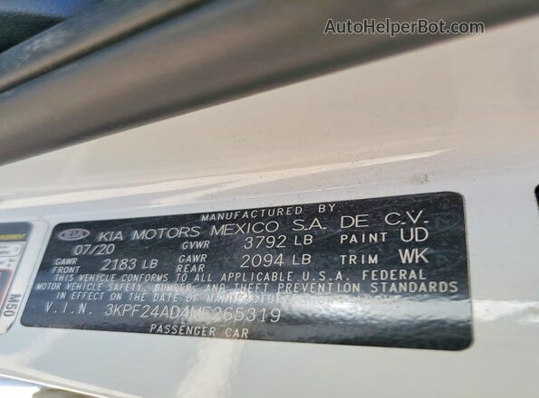 3KPF24AD4ME265319 2021 KIA FORTE White Vista del compartimento del motor