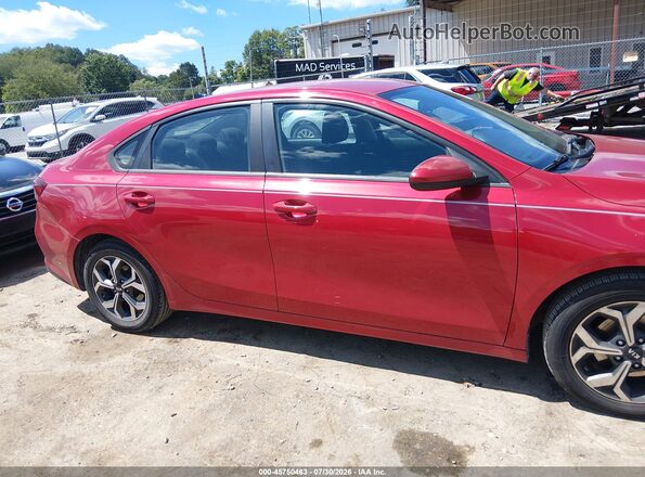 3KPF24AD4ME314213 2021 KIA FORTE Red Вид задньої частини салону