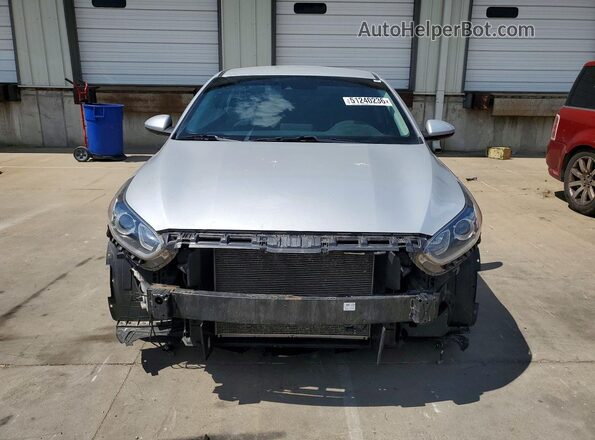 3KPF24AD4ME318116 2021 KIA FORTE Серебряный Вид спереди