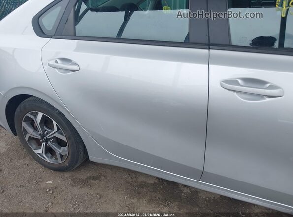 3KPF24AD4ME326572 2021 KIA FORTE Silver 