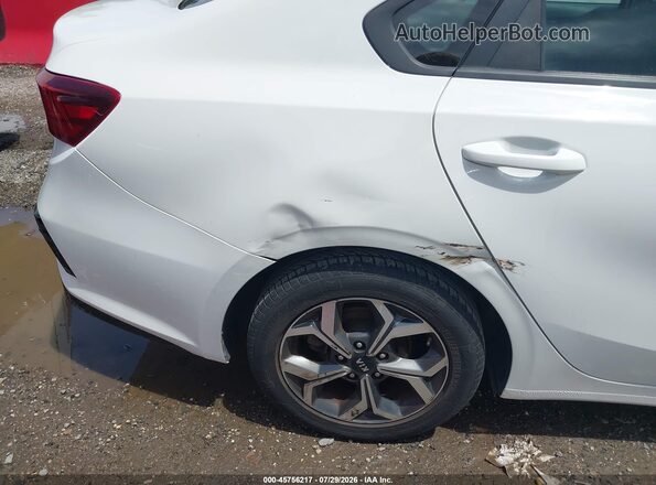 3KPF24AD4ME327401 2021 KIA FORTE White 