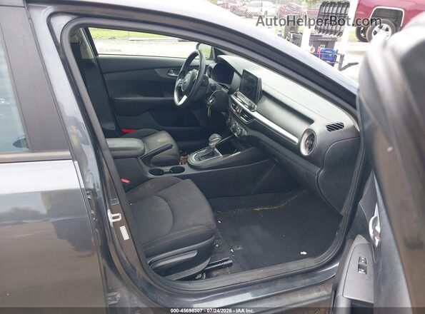 3KPF24AD4ME341637 2021 KIA FORTE Серый Вид салона спереди