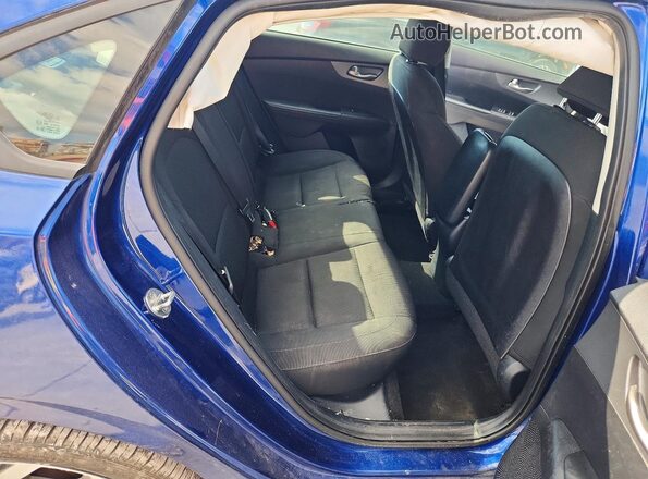 3KPF24AD4ME385234 2021 KIA FORTE Синий Вид задних сидений