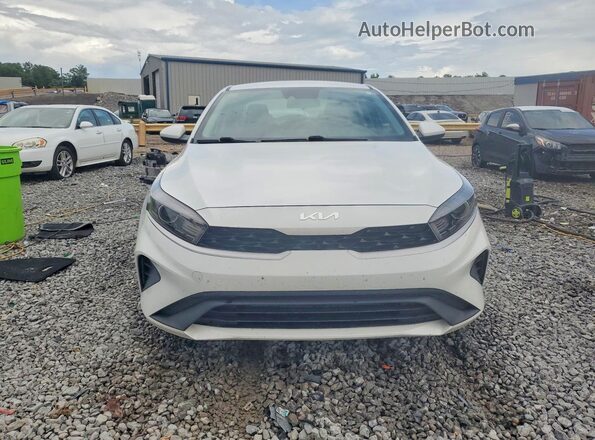 3KPF24AD4NE503901 2022 KIA FORTE White Vista frontal
