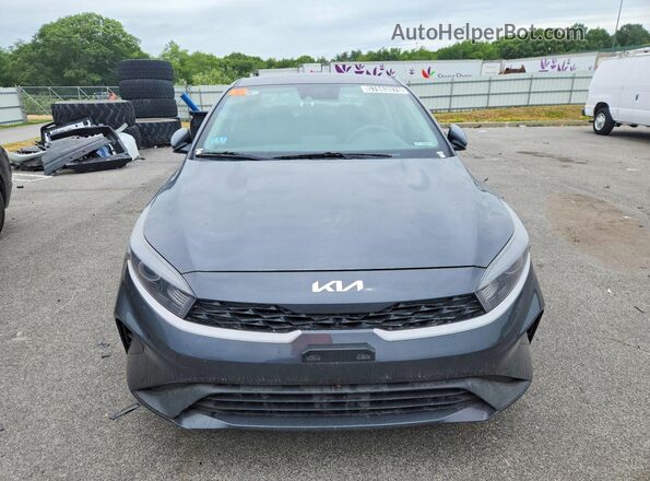 3KPF24AD4PE614743 2023 KIA FORTE Gray Widok z przodu