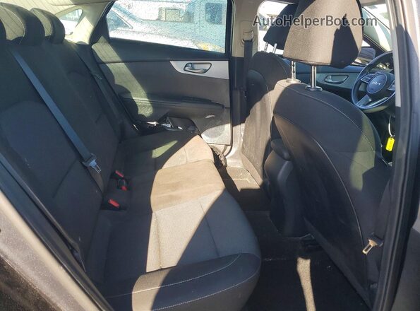 3KPF24AD4PE677969 2023 KIA FORTE Gray Вид задніх сидінь