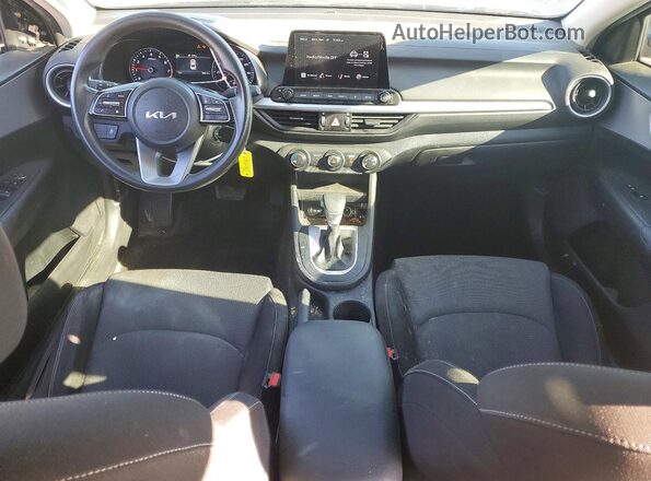 3KPF24AD4PE677969 2023 KIA FORTE Gray Вид панелі приладів
