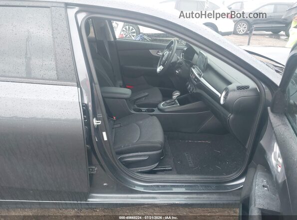 3KPF24AD4PE694187 2023 KIA FORTE Gray Front interior view