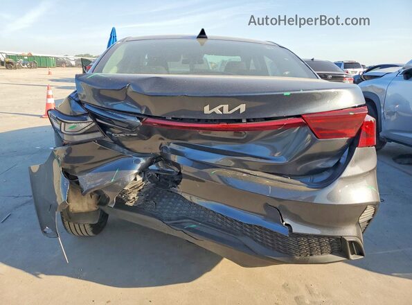 3KPF24AD4RE713761 2024 KIA FORTE Charcoal უკანა ხედი