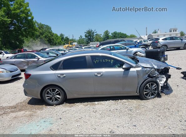3KPF24AD4RE809602 2024 KIA FORTE Gray Vista interior de 360 grados