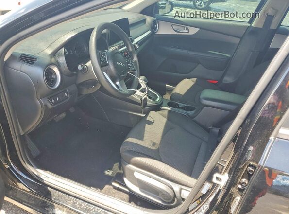 3KPF24AD4RE818526 2024 KIA FORTE Black Սալոնի դիմացի տեսք