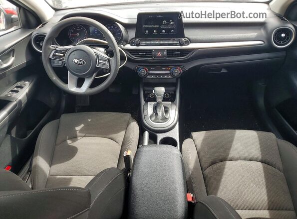 3KPF24AD5KE027458 2019 KIA FORTE Red Widok deski rozdzielczej