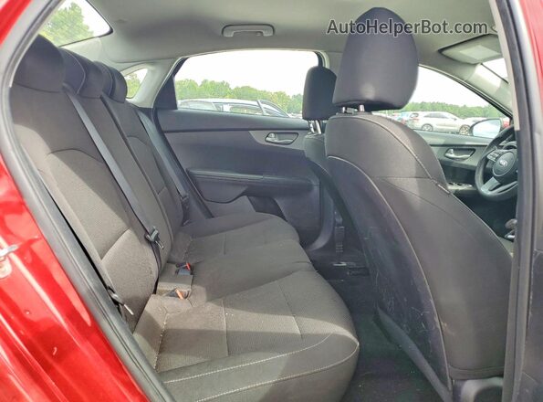3KPF24AD5KE027458 2019 KIA FORTE Red Widok tylnych siedzeń