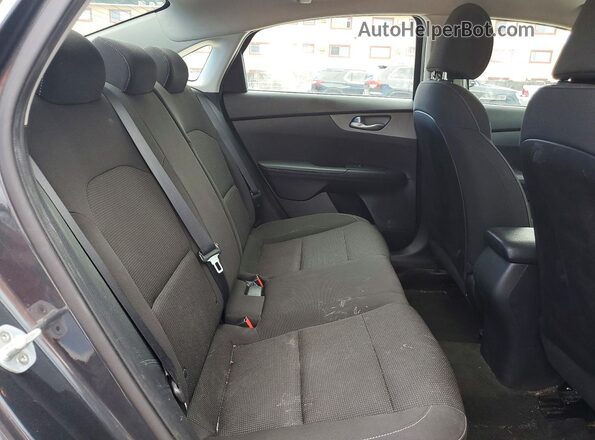 3KPF24AD5LE148198 2020 KIA FORTE Gray Widok tylnych siedzeń