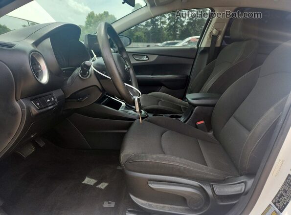 3KPF24AD5LE180178 2020 KIA FORTE White Вид салону спереду