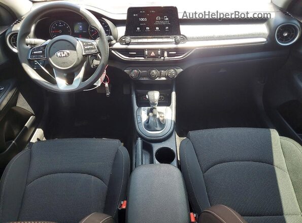 3KPF24AD5LE234076 2020 KIA FORTE Красный Вид панели приборов
