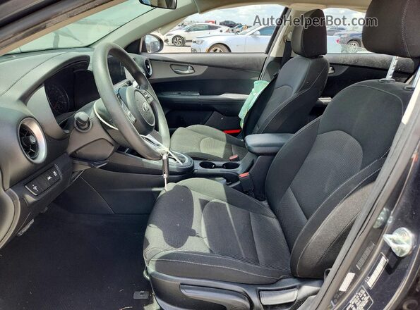 3KPF24AD5ME280332 2021 KIA FORTE Charcoal წინა სალონის ხედი