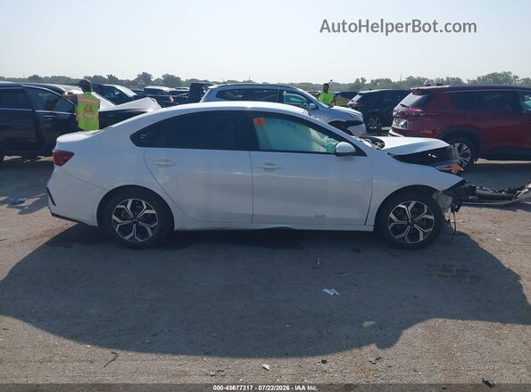 3KPF24AD5ME295543 2021 KIA FORTE White Панорамний вид салону 360°