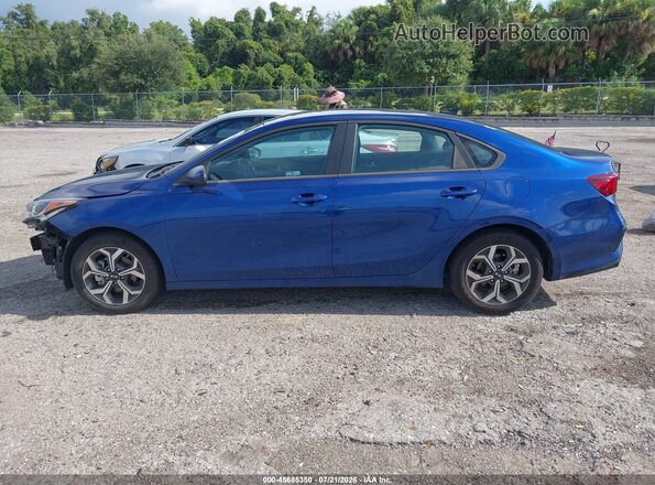 3KPF24AD5ME347768 2021 KIA FORTE Dark Blue Սալոնի 360 աստիճան տեսք