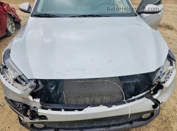 3KPF24AD5ME386800 2021 KIA FORTE Белый Вид задней части салона