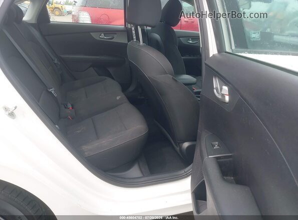 3KPF24AD5ME411100 2021 KIA FORTE White VIN կոդի պիտակի տեսք