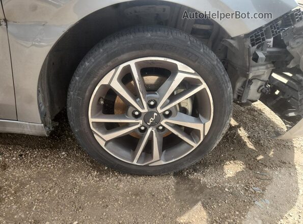 3KPF24AD5NE430117 2022 KIA FORTE Gray 