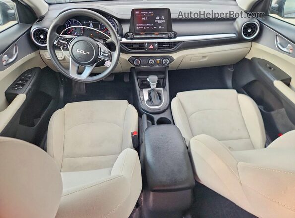 3KPF24AD5NE491712 2022 KIA FORTE Black Dashboard view