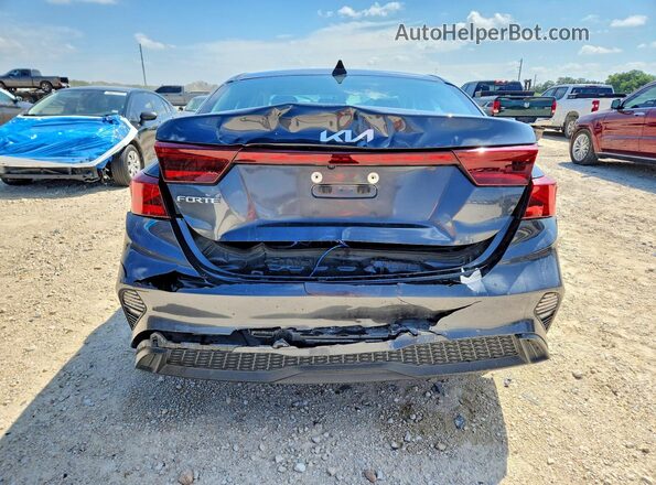 3KPF24AD5PE553113 2023 KIA FORTE Gray უკანა ხედი