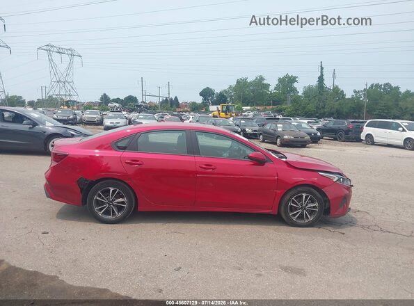 3KPF24AD5PE590226 2023 KIA FORTE Red უკანა სალონის ხედი