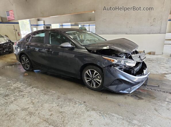 3KPF24AD5PE615190 2023 KIA FORTE Gray 