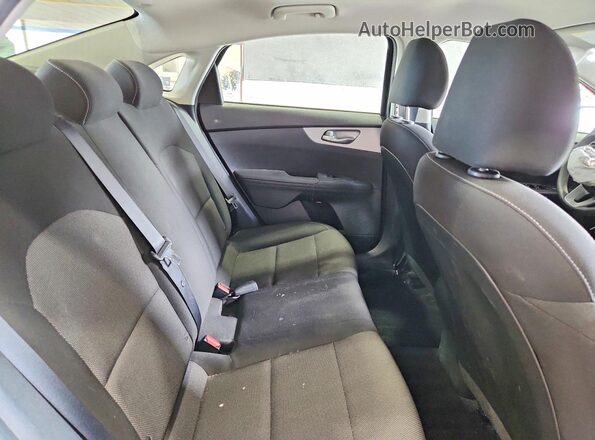 3KPF24AD5PE615190 2023 KIA FORTE Gray უკანა სავარძლების ხედი