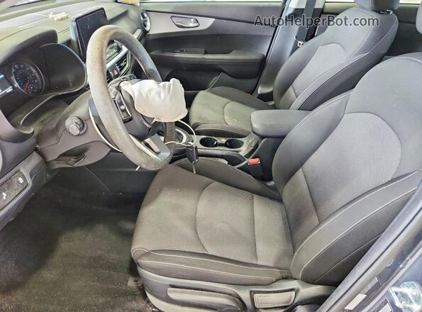 3KPF24AD5PE615190 2023 KIA FORTE Gray წინა სალონის ხედი