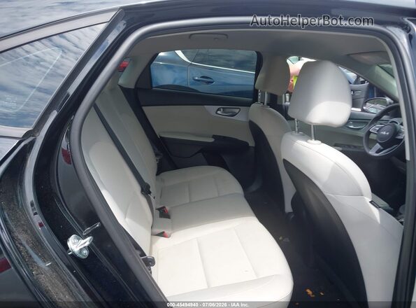 3KPF24AD5PE658508 2023 KIA FORTE Black Вид наклейки з VIN-кодом