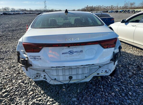 3KPF24AD5RE719830 2024 KIA FORTE White Vista trasera