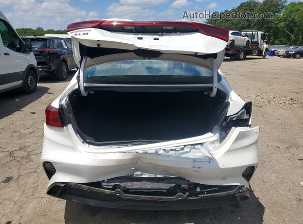 3KPF24AD5RE724364 2024 KIA FORTE White უკანა ხედი