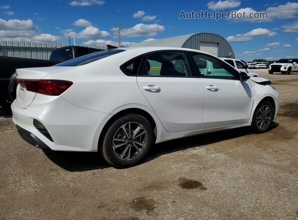3KPF24AD5RE827820 2024 KIA FORTE White Tył prawy