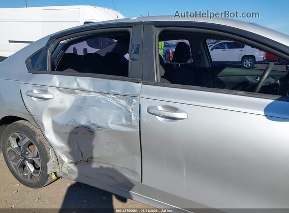 3KPF24AD6KE102880 2019 KIA FORTE Silver Vista frontal