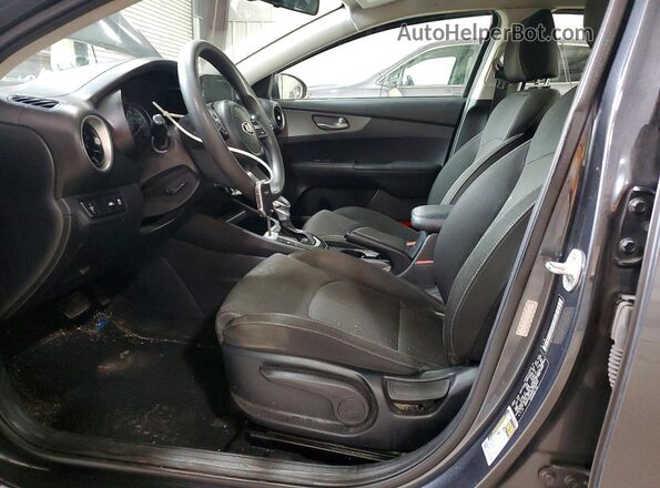 3KPF24AD6KE103253 2019 KIA FORTE Charcoal Front interior view