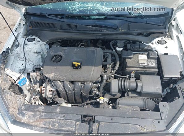 3KPF24AD6KE104841 2019 KIA FORTE White Вид ззаду