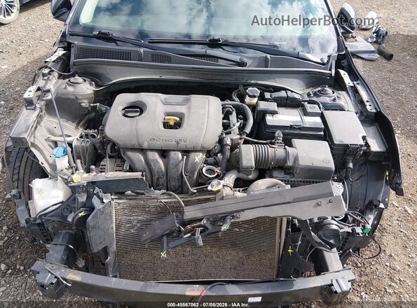 3KPF24AD6LE260251 2020 KIA FORTE Black Rear view