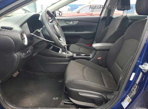 3KPF24AD6ME310521 2021 KIA FORTE Blue წინა სალონის ხედი