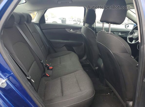 3KPF24AD6ME310521 2021 KIA FORTE Blue უკანა სავარძლების ხედი