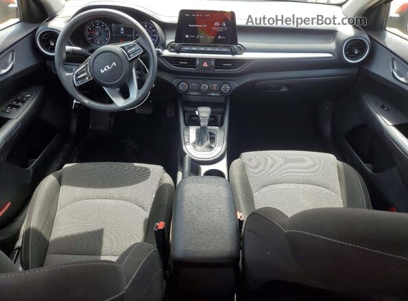 3KPF24AD6NE433897 2022 KIA FORTE Оранжевый Вид панели приборов