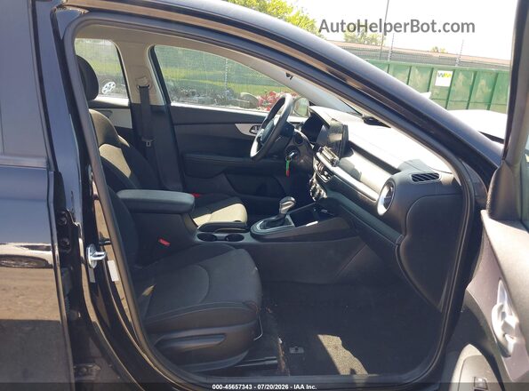 3KPF24AD6NE449873 2022 KIA FORTE Black Front interior view