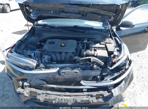 3KPF24AD6NE449873 2022 KIA FORTE Black Rear view