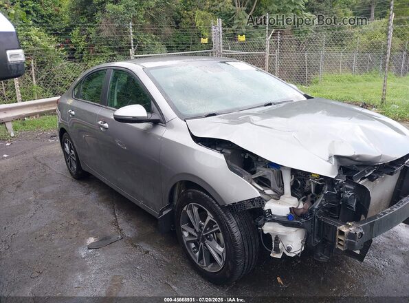 3KPF24AD6NE475308 2022 KIA FORTE Silver Вид задньої частини салону